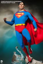 Sideshow Collectibles Superman Figure