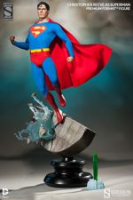 Sideshow Collectibles Superman Figure